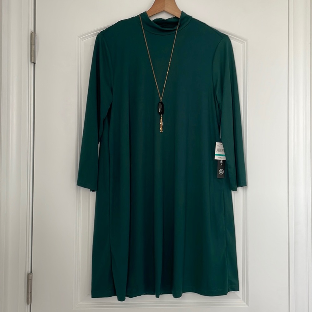 Women’s Large Turtleneck Quarter Sleeve Green Dress NWT